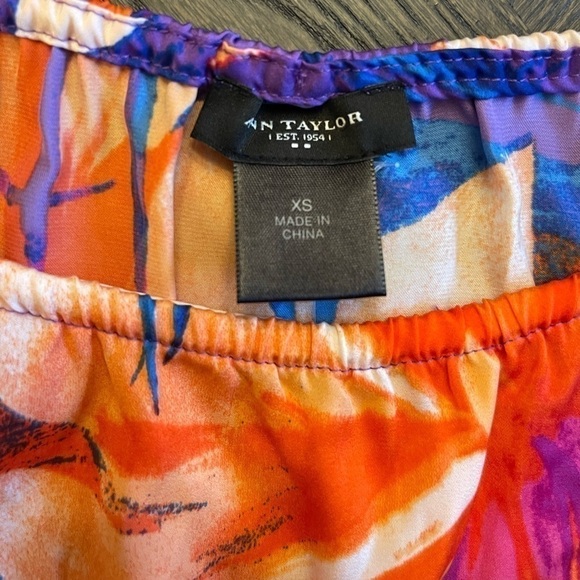 Ann Taylor Tropical Sleeveless Top Size XS - Picture 2 of 5